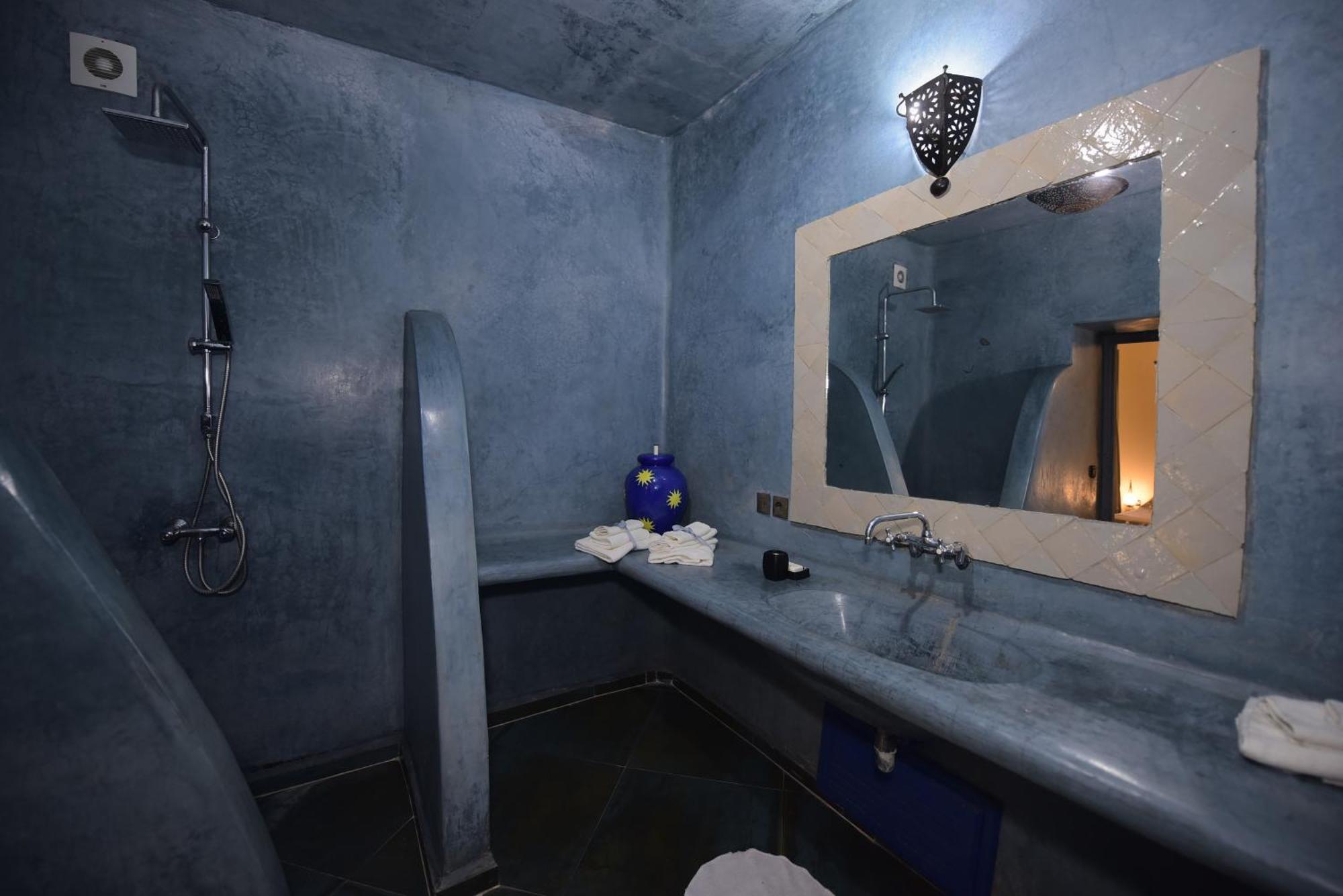 Pensión Privatisée Avec Piscine Chauffée, Jacuzzi, Service Hôtelier *