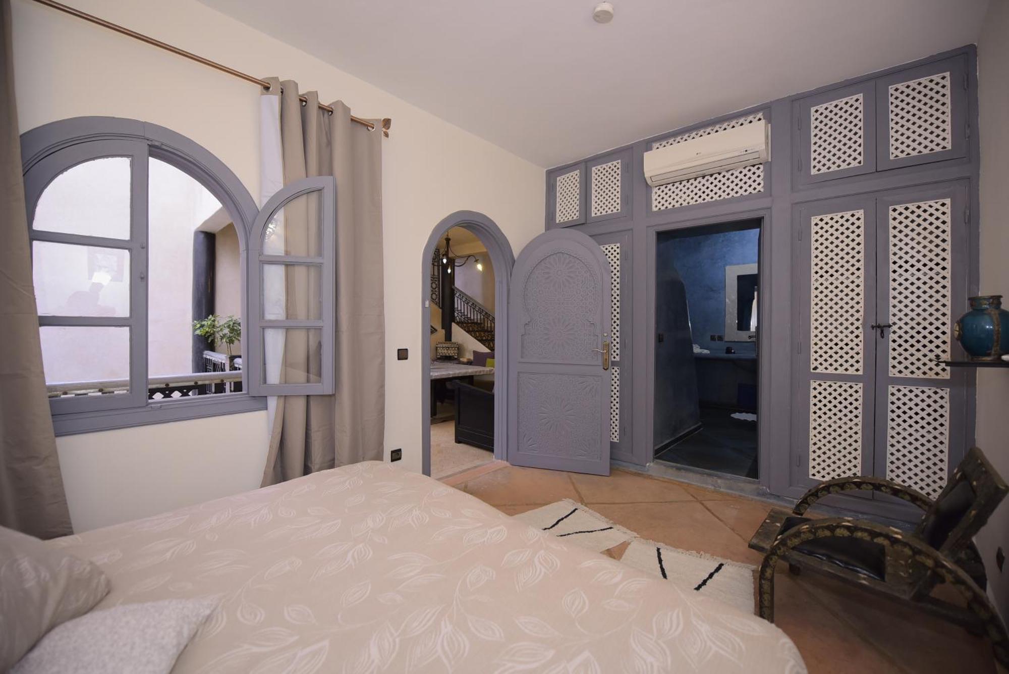 Pensión Privatisée Avec Piscine Chauffée, Jacuzzi, Service Hôtelier Marrakesh